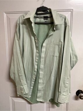 Men's Arrow Lightweight Button-Up Shirt- Sage Green L